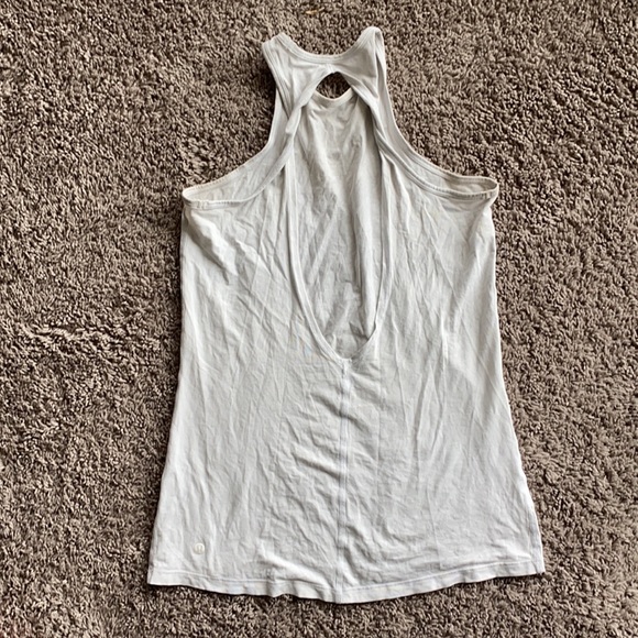 Lululemon Trapeze tank size 4 - Picture 3 of 5
